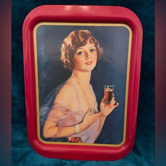 Limited, 1974, Reproduction, Coca Cola, Metal, Tray of 'Calendar girl' from 1927 - Picture 1 of 2